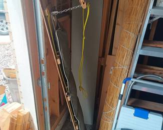 Full size toboggan sled with pad 