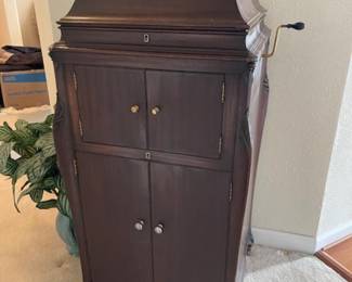 Antique Victrola with records