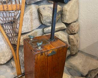 Beautiful blasting box rare to find