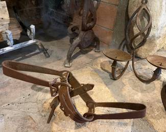 Animal traps antique