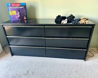 Modern dresser