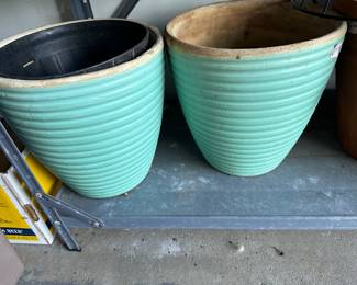 Flower pots