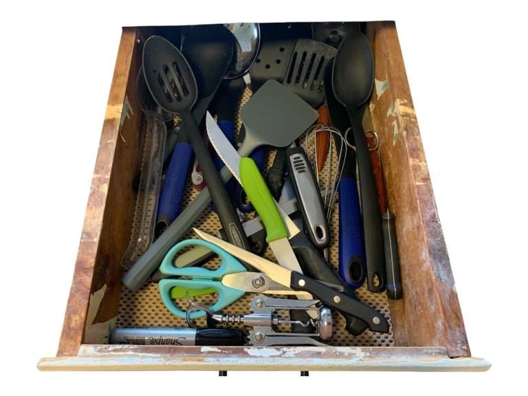 1 - Drawer Lot Kitchen Items
