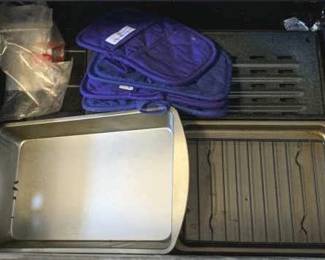 4 - Drawer Lot Pans & Etc