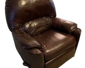 61 - Recliner 41 x 36 x 32