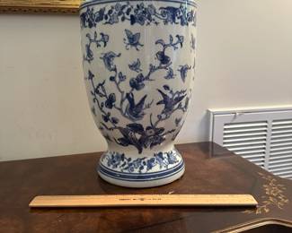 C96 - $30. Decorative Blue & White vase with birds.