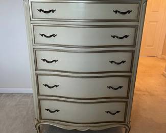 C6 - $150. Vintage French Provincial Drexel Dresser. Measures 35" x 21" deep x 50" tall. All drawers slide. Some paint crazing on the top.