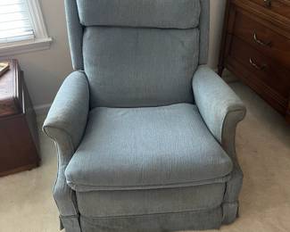 C171 - Free Recliner - You move!