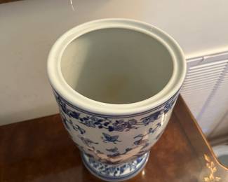 C96 - $30. Decorative Blue & White vase with birds.