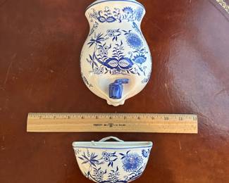 C77 - $20. Decorative Wall Fountain.