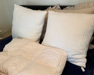 Polo Knitted Pillows