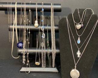 17 Silver Colored Dress Up Necklaces 