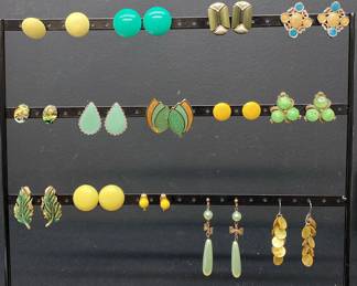 Costume Jewelry Green And Yellow Earrings Clip Ons And Post