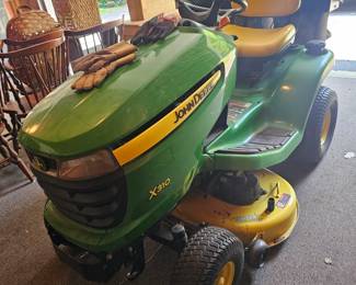 John Deere X310 Lawn Tractor with 42" Mower Deck and Grass Catcher