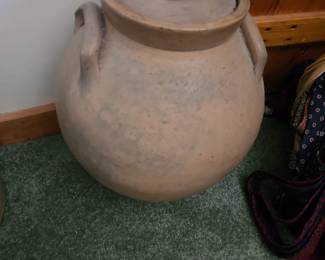 Stoneware Kettle with Lid