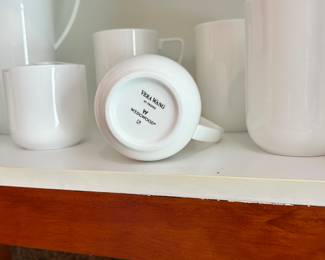 Vera Wang Wedgewood Coffe/Tea Set with creamer and sugar bowl + 4 cups