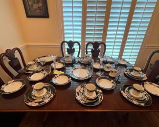 Mikasa Charisma Black 36 pieces
