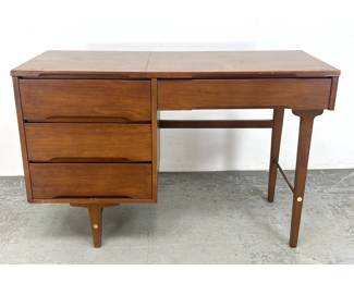 Lot 269 Stanley American Modern Desk. 