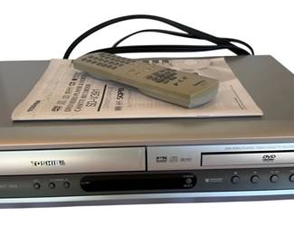 Toshiba DVD Video Player Video Cassette Recorder 