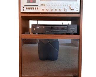 Realistic Scr1800 Stereo Receiver Cassette Recorder And Sony CD Player With Cabinet