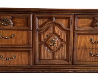 Vintage 6 Drawer Dresser