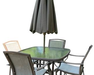 Outdoor Glass Top Patio Set With Umbrella