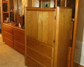 Solid Oak Bedroom Set; King Size Mirrored Headboard with attached Mirrored Storage Nightstands, Armoire & Dresser w/Mirror,