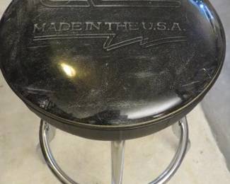 Vintage Crate Guitarist's Stool