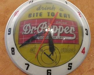 Vintage Dr. Pepper Replica of 1940's Advertising Bubble Top Light Up Clock