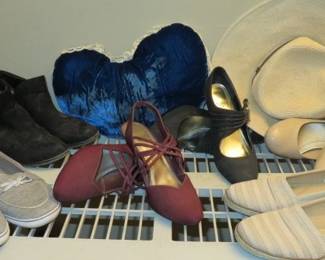 Women's Size 9 1/2-10 Shoes