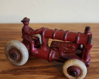 Vintage Cast Iron Toy Tracker by Arcade Manufacturing. 