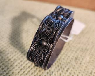 Hinged Vintage Silver Bracelet. Gallery Karon Collection. 