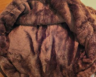 Our passed owner made Dog Beds in Small, Medium and Large. 'Chilly Dog' was the name of the business. 