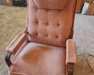 MCM Mid-Century Modern Circa 1950's Recliner in great shape. A excellent collector's item! 