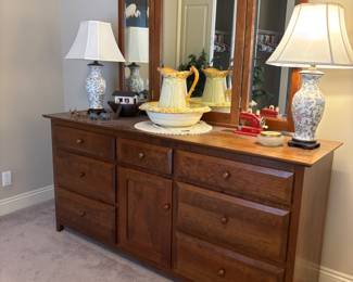 Amish, Country Home, PA dresser with mirrors, 7 drawers 1 door. 71”w 20.5”d 34”t w/mirror 78”t