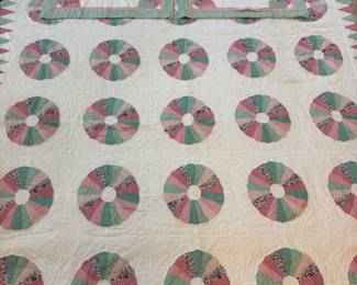 Dresden Plate Quilt 2 pillow shams
79”x 81”. $ 60.00 set
