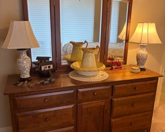 Amish, Country Home, PA dresser with mirrors, 7 drawers 1 door. 71”w 20.5”d 34”t w/mirror 78”t