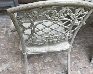 Cast Aluminum Table and 4 chairs
Tbl: 44”x44”x 29”t Chr: 26”w 20”d 36”t
$ 350.00
