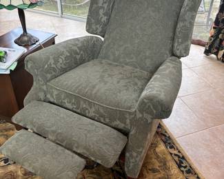 Conover Chair, Green Wingback recliner. 33”w 31”d 45”t. $ 250.00