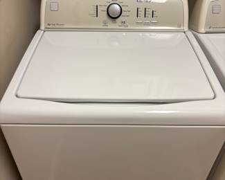 Kenmore washer and dryer 2011 clean great shape $400.00 pair