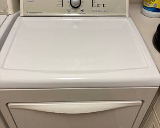 Kenmore washer and dryer 2011 clean great shape $400.00 pair