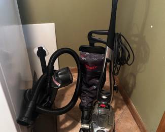 Kirby Vaccum With all Attachments 
