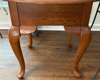 Wood round accent table