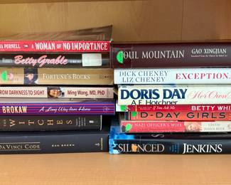 Assorted fiction books