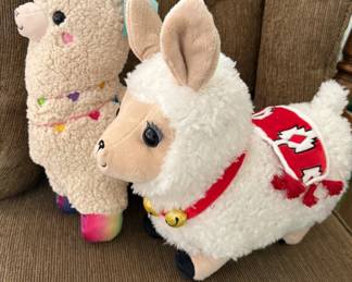Stuffed llamas (new)