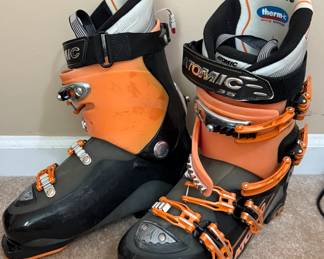 Atomic Therm-IC ski boots