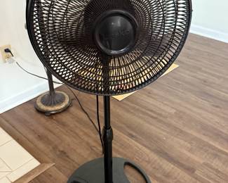 Lasko standing fan