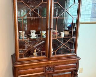 Finch Fine Furniture breakfront