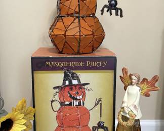 Cracker Barrell Halloween decor