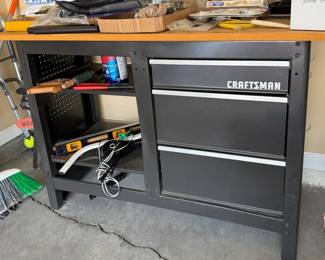 Craftsman tool bench